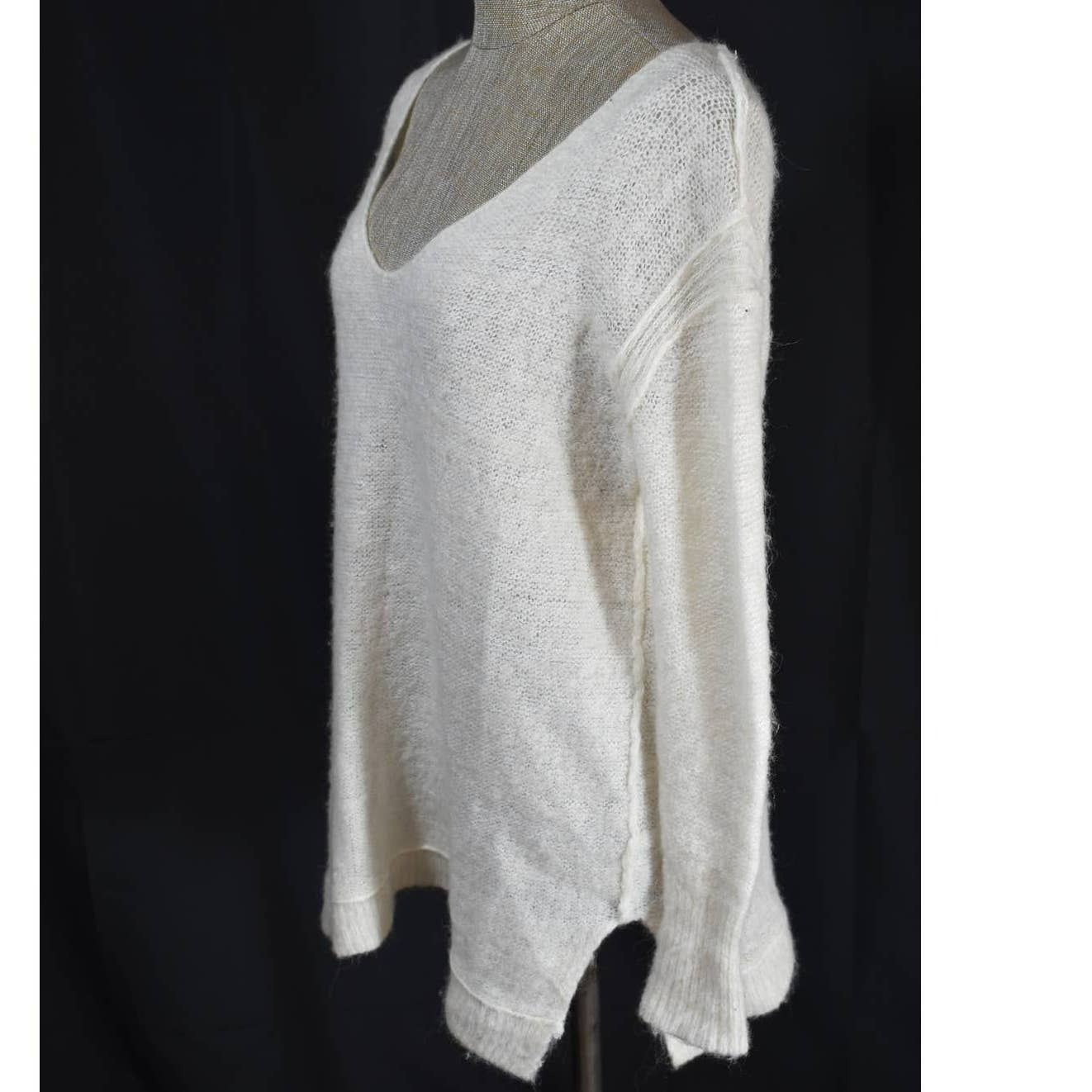 Free People White Alpaca Deep V-Neck Oversized Sweater - S