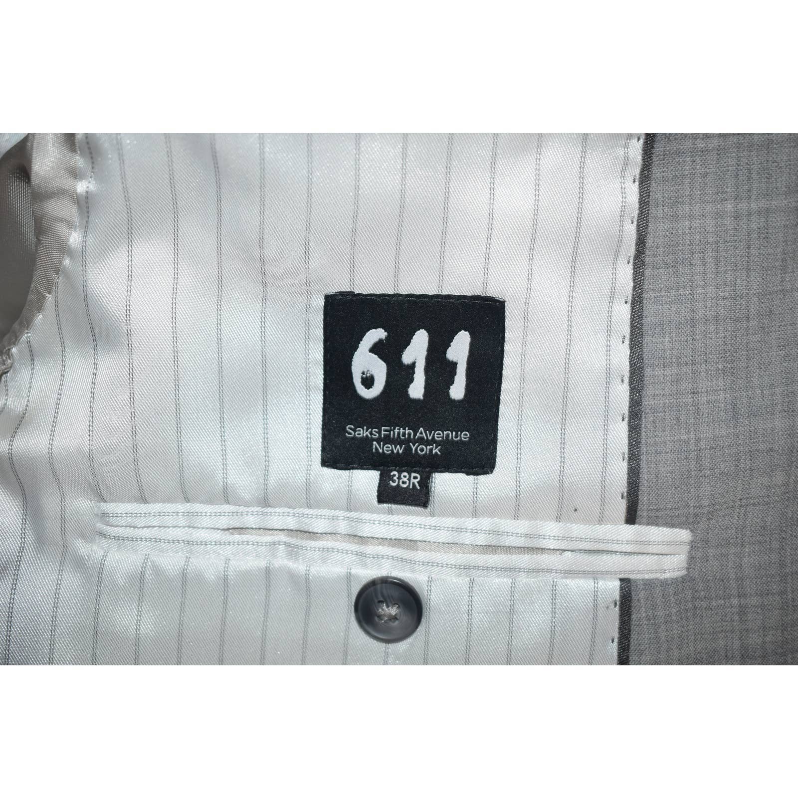 Saks Fifth Avenue 611 Grey Two Button Blazer - 38R