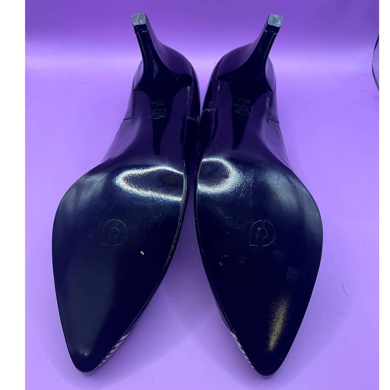 Charles Jourdan Paris Pinstriped Patent Leather Heels - 9 B