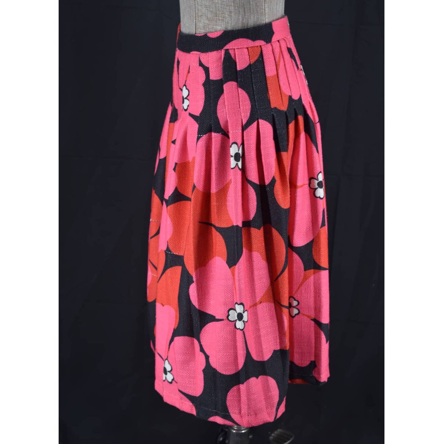 Farm Rio Pleated Pink Floral Knit Midi Skirt- M