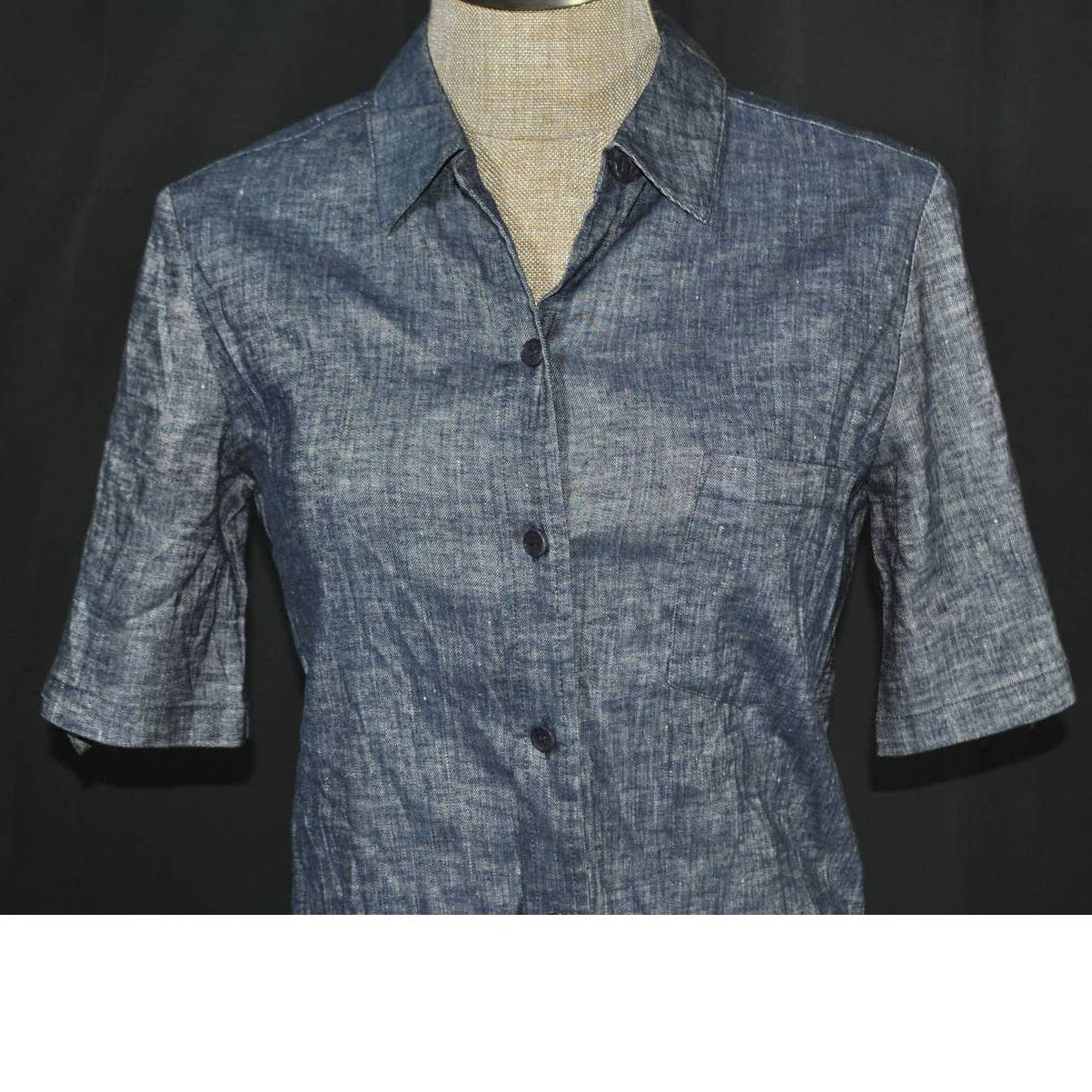 Theory Chambray Blue Short Sleeve Button Up Top -M