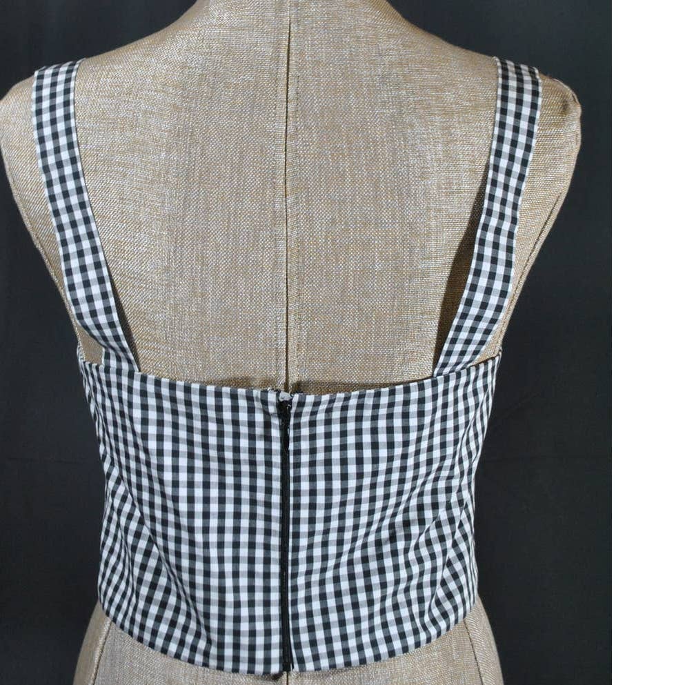 NWT Barneys New York Cropped Sleeveless Gingham Black and White Top - 42 (6)
