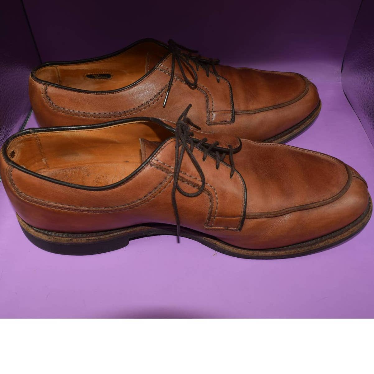 Allen Edmonds Medium Brown Leather Derby - 9.5