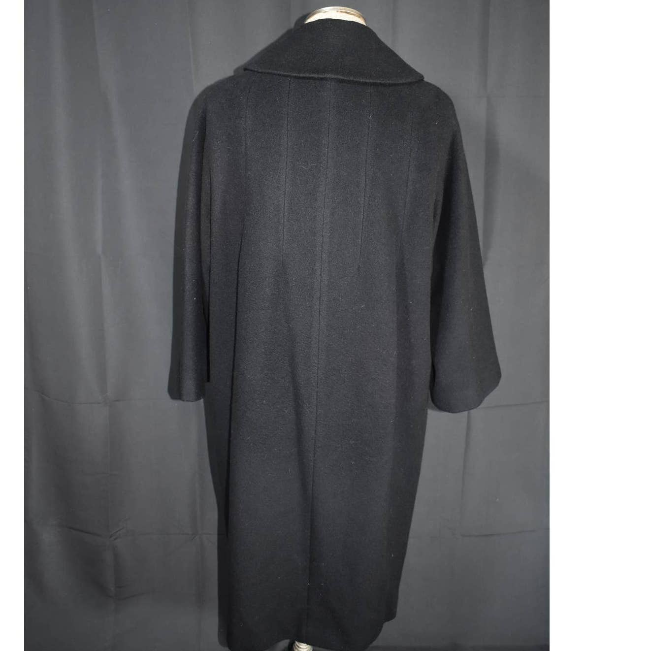 Vintage 1950's Capwell's 100% Cashmere Black Overcoat - L